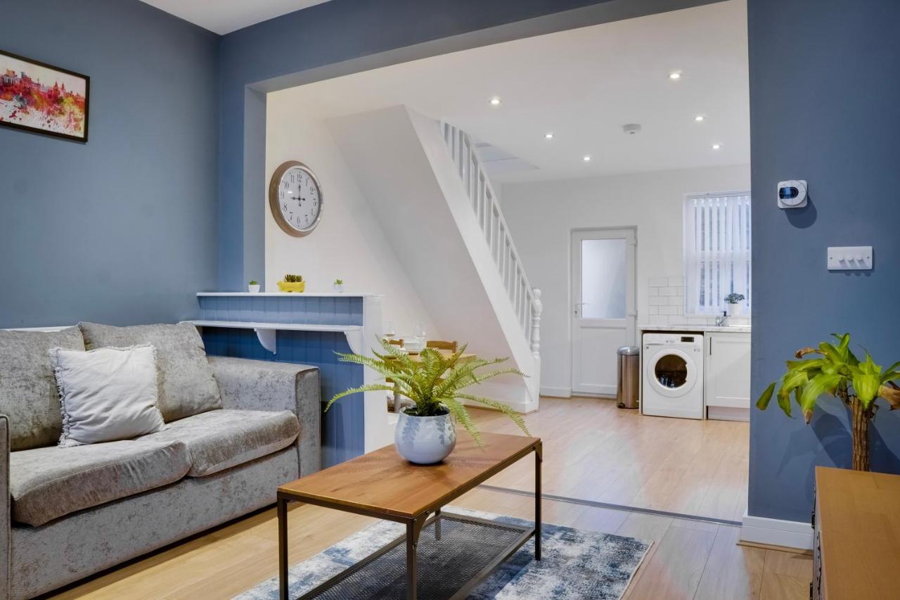 Birkenhead - 2 Bedroom House Екстер'єр фото