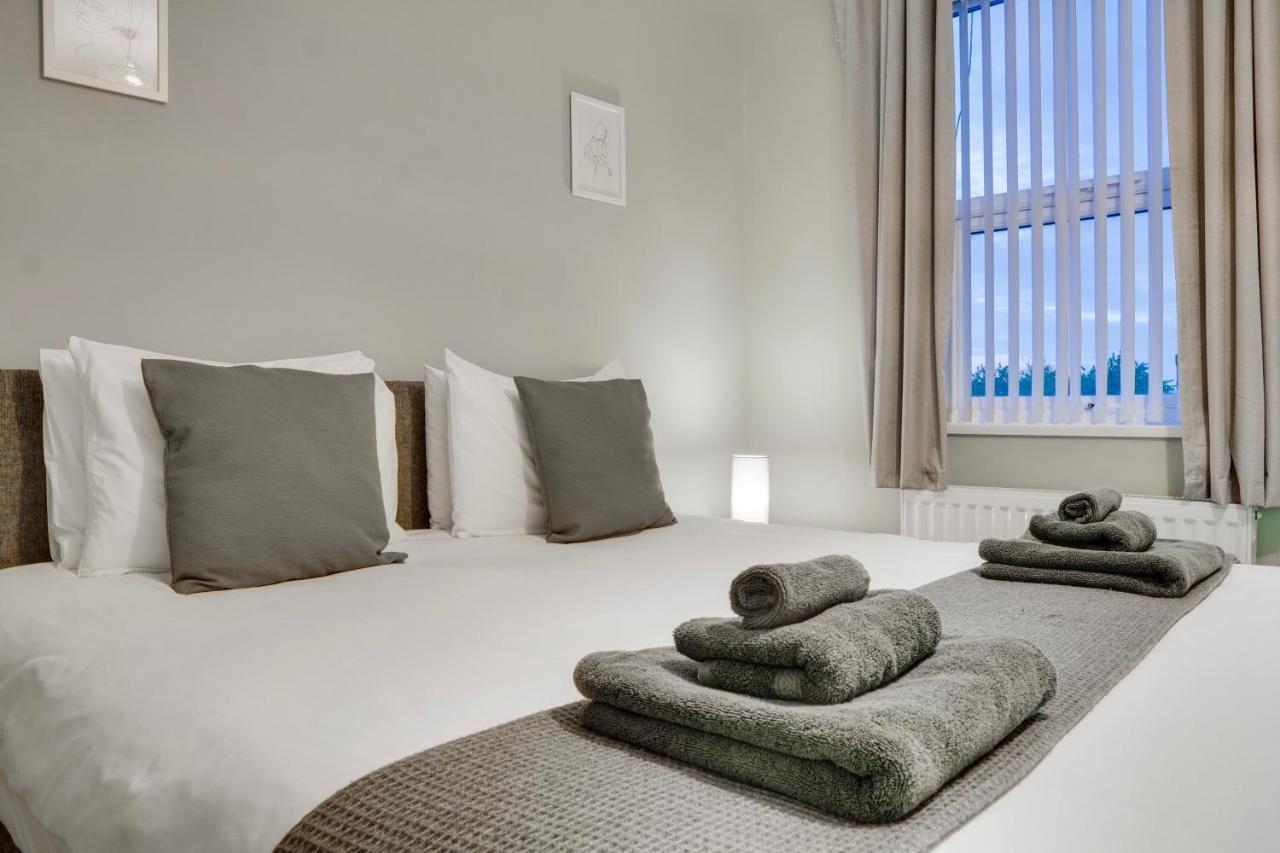 Birkenhead - 2 Bedroom House Екстер'єр фото